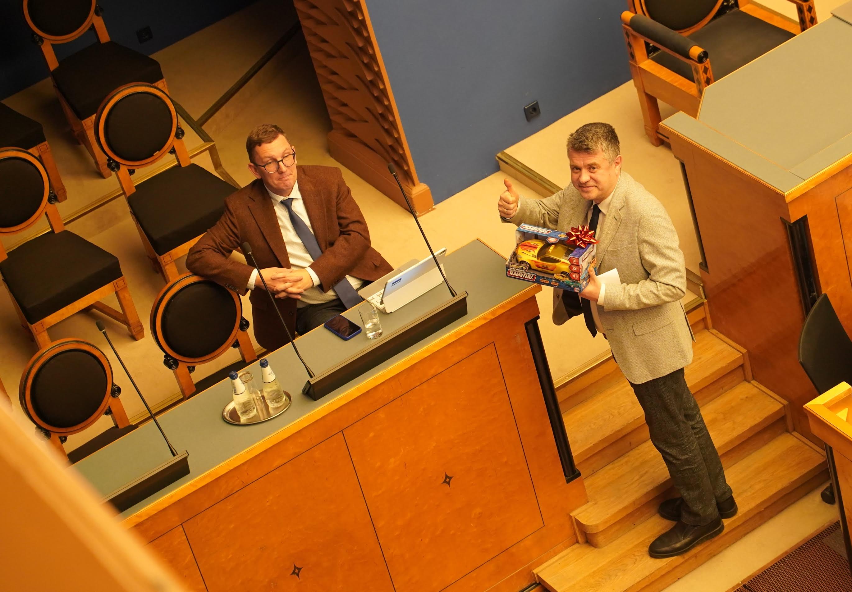 Küsitlus: eestlased eelistavad peaministrina Urmas Reinsalu